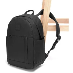 Pacsafe Go 15L Rugzak -Openlucht Tas Winkel iview 5045526 001 pic6